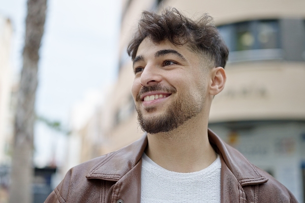 Can A Cosmetic Dentist Help With Worn Or Short Teeth?