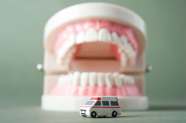 Visit An Emergency Dentist For Extreme Tooth Pain